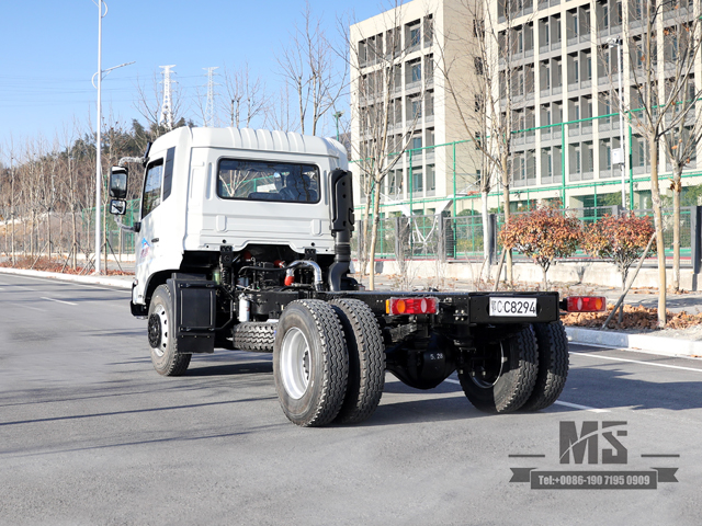 Dongfeng 4*2 แชสซี_190HP การแปลงแชสซีแบบแบนเฮดหนึ่งแถวครึ่งผู้ผลิต_ส่งออกแชสซีพิเศษ