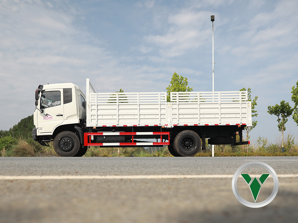 ขับรถสี่ล้อรถบรรทุกออฟโรด Dongfeng 4*4 รถคันพิเศษรถบรรทุกรถบรรทุกรถบรรทุกขายส่งป่าภูเขา Off-road โครงสร้างยานพาหนะทุกล้อยานพาหนะพิเศษขายส่ง 210 Str ใหญ่