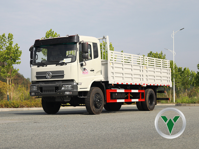 ขับรถสี่ล้อรถบรรทุกออฟโรด Dongfeng 4*4 รถคันพิเศษรถบรรทุกรถบรรทุกรถบรรทุกขายส่งป่าภูเขา Off-road โครงสร้างยานพาหนะทุกล้อยานพาหนะพิเศษขายส่ง 210 Str ใหญ่