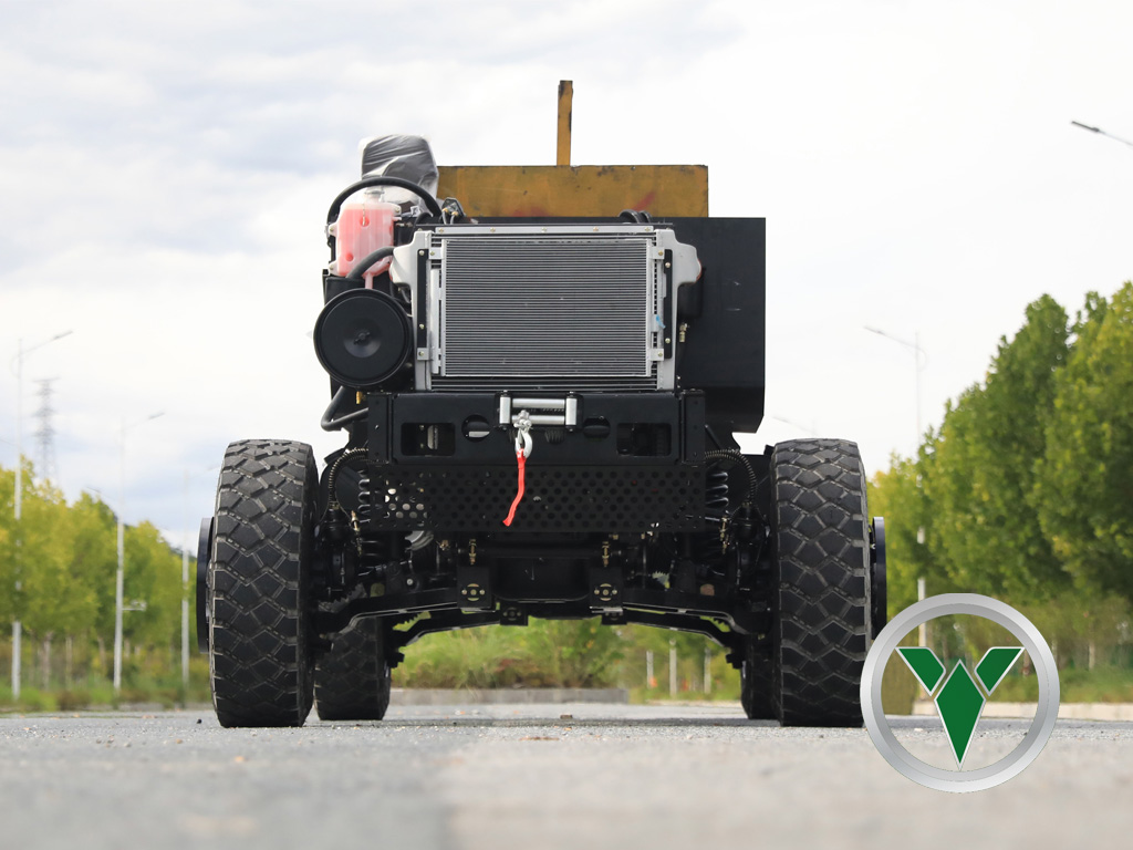 แชสซี 8 ตัน 4x4 พร้อมความสงสัยด้านหน้าอิสระ | ความสามารถนอกถนนที่ไม่มีใครเทียบและความสะดวกสบายในการขับขี่