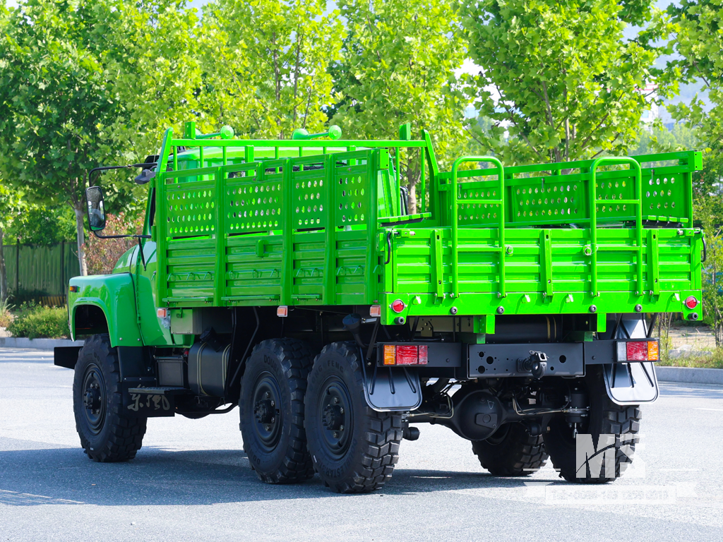 6X6 Dongfeng Turquoise EQ2082 รถบรรทุกแบบแถวเดี่ยว 6WD รถบรรทุกออฟโรด