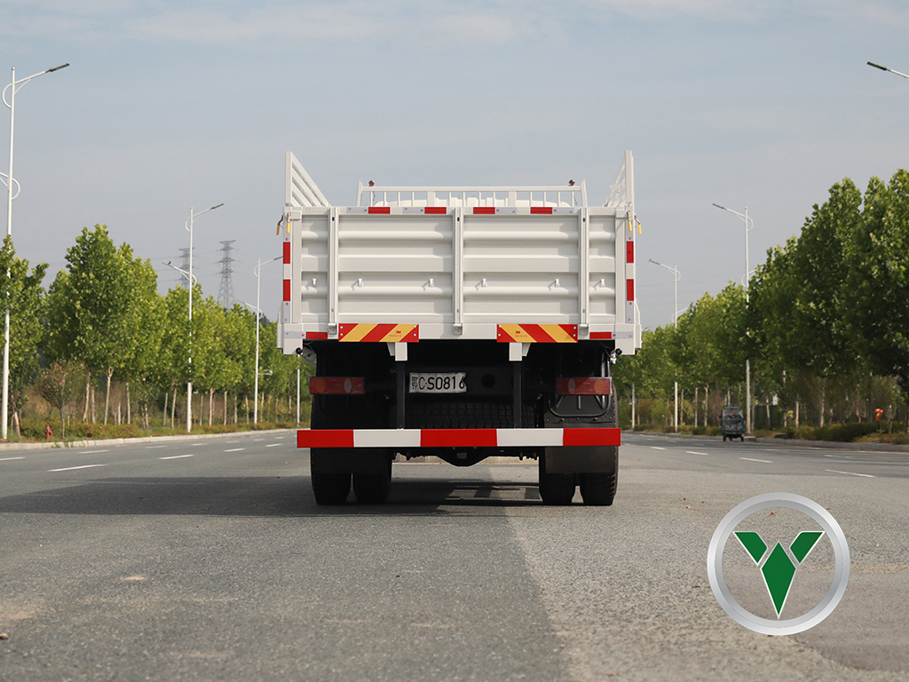 ขับรถสี่ล้อรถบรรทุกออฟโรด Dongfeng 4*4 รถคันพิเศษรถบรรทุกรถบรรทุกรถบรรทุกขายส่งป่าภูเขา Off-road โครงสร้างยานพาหนะทุกล้อยานพาหนะพิเศษขายส่ง 210 Str ใหญ่