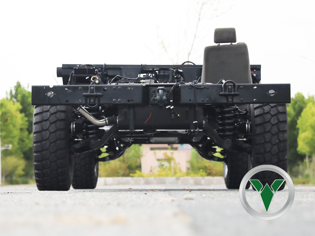 แชสซีออฟโรดคลาส 3 แบบกำหนดเอง | 4WD ระบบกันสะเทือนอิสระและระบบถังน้ำมันเชื้อเพลิงคู่