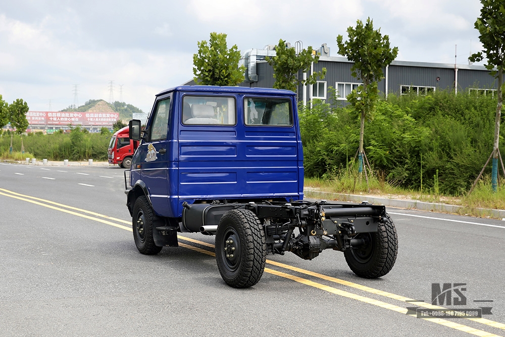 113hp Iveco แชสซีขับเคลื่อนสี่ล้อ _4 * 4 แชสซีขนาดเล็ก Iveco แชสซีหัวสั้น _4WD ส่งออกแชสซียานพาหนะพิเศษที่กำหนดเอง