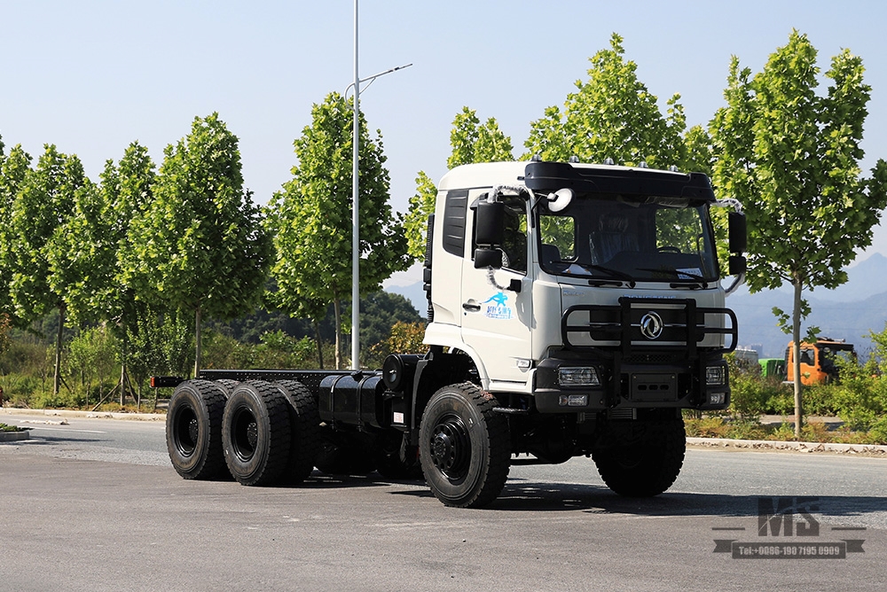 266 HP Dongfeng ขับเคลื่อนหกล้อแชสซีออฟโรด 6 × 6 แถวแบนครึ่งแชสซีพิเศษ _ ขับเคลื่อนทุกล้อสามเพลา 7T / 13T / 13T แชสซีรถบรรทุกขนส่ง_ ส่งออกยานพาหนะพิเศษ