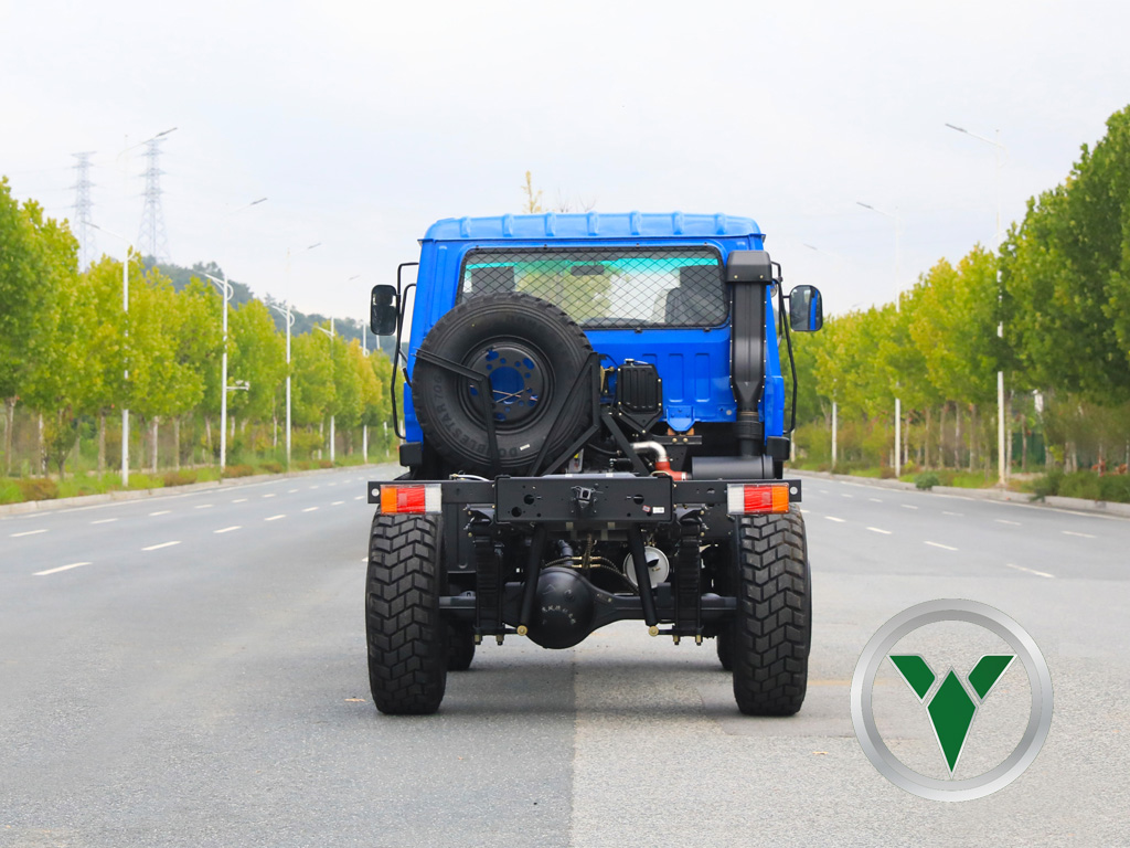Dongfeng EQ2070 4x4 รถบรรทุกรถบรรทุก | 190hp 4 × 4double Row Cab (EQ246) เพื่อวัตถุประสงค์และการส่งออกพิเศษ