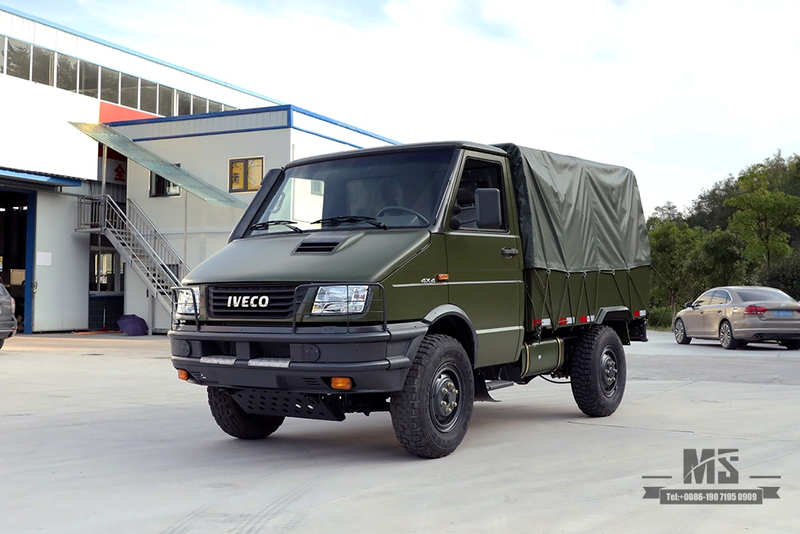 รถบรรทุกขับเคลื่อนสี่ล้อ 4×4 Iveco สีเขียว 4*4 รถบรรทุก Iveco หัวสั้น รถออฟโรดขนาดเล็ก 4WD ยานพาหนะพิเศษส่งออก