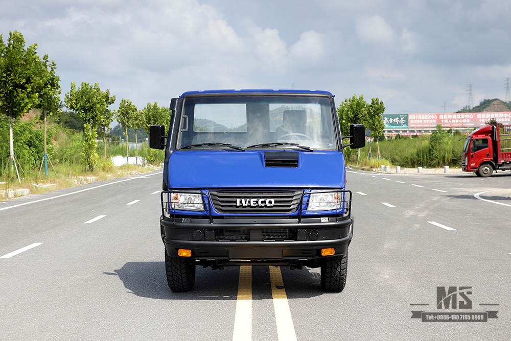 113hp Iveco แชสซีขับเคลื่อนสี่ล้อ _4 * 4 แชสซีขนาดเล็ก Iveco แชสซีหัวสั้น _4WD ส่งออกแชสซียานพาหนะพิเศษที่กำหนดเอง