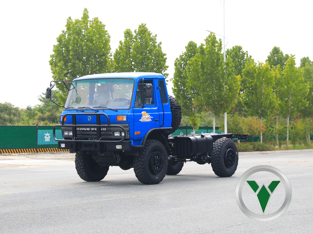 Dongfeng EQ2070 4x4 รถบรรทุกรถบรรทุก | 190hp 4 × 4double Row Cab (EQ246) เพื่อวัตถุประสงค์และการส่งออกพิเศษ