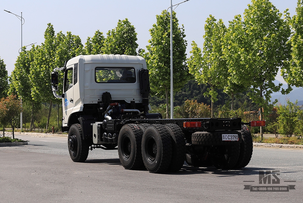266 HP Dongfeng ขับเคลื่อนหกล้อแชสซีออฟโรด 6 × 6 แถวแบนครึ่งแชสซีพิเศษ _ ขับเคลื่อนทุกล้อสามเพลา 7T / 13T / 13T แชสซีรถบรรทุกขนส่ง_ ส่งออกยานพาหนะพิเศษ