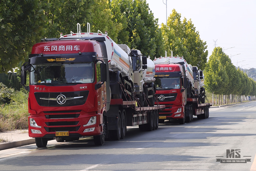 Dongfeng 4x2 Sprinkler Truck กำลังโหลดและจัดส่ง