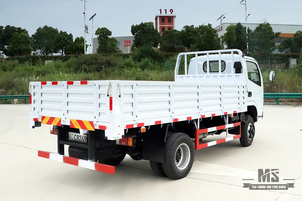 4*4 Dongfeng Off-road Truck_Right-hand Drive 90 HP 3T Single Row Small Truck Vans_Dongfeng Four Drive Export Special Light Truck