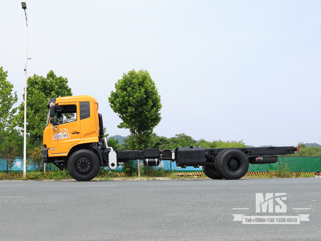 Dongfeng 4 × 4 Flathead Truck Chassis_4 * 4 260hp Flat Head Truck แชสซีขับเคลื่อนสี่ล้อสำหรับขาย _ แชสซีรถบรรทุกส่งออกพิเศษ 