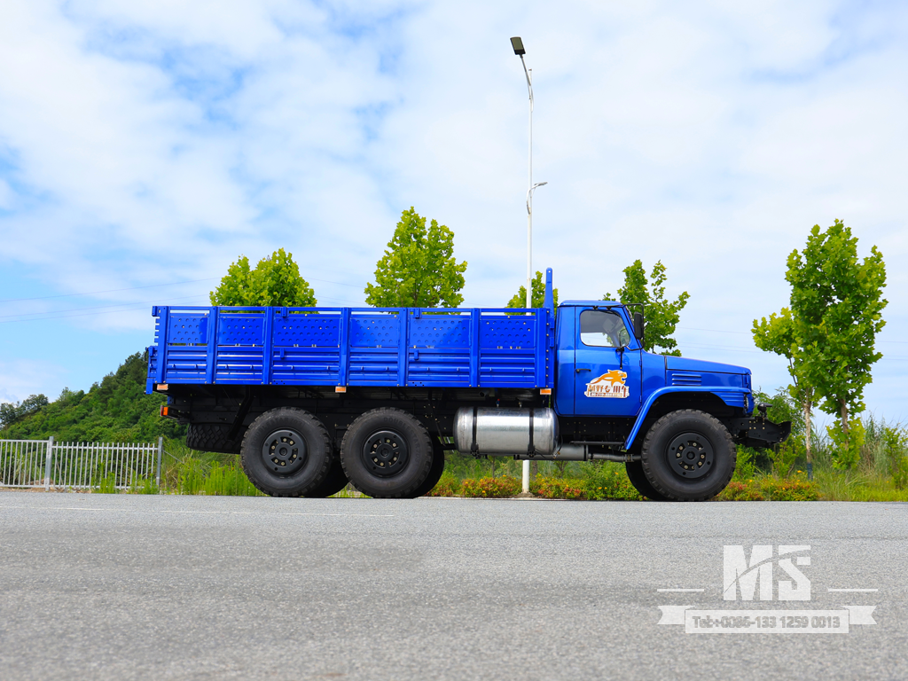 รถบรรทุกขนส่งสินค้าจมูกยาวขับเคลื่อนหกล้อ Dongfeng 10 ตันเฉพาะส่งออกพร้อมเครื่องยนต์ 190 แรงม้า
