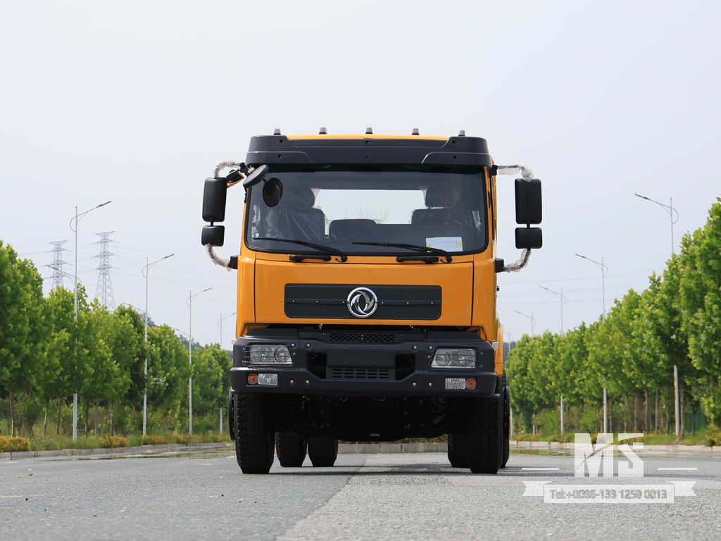 Dongfeng 4 × 4 Flathead Truck Chassis_4 * 4 260hp Flat Head Truck แชสซีขับเคลื่อนสี่ล้อสำหรับขาย _ แชสซีรถบรรทุกส่งออกพิเศษ 