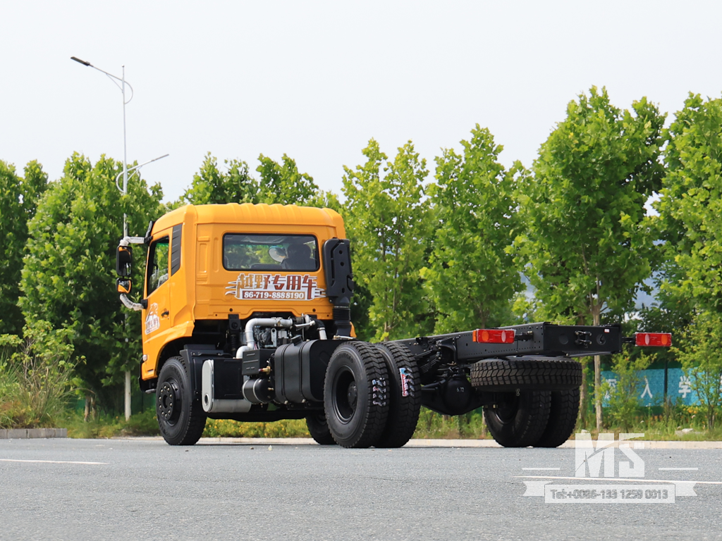 Dongfeng 4 × 4 Flathead Truck Chassis_4 * 4 260hp Flat Head Truck แชสซีขับเคลื่อนสี่ล้อสำหรับขาย _ แชสซีรถบรรทุกส่งออกพิเศษ 